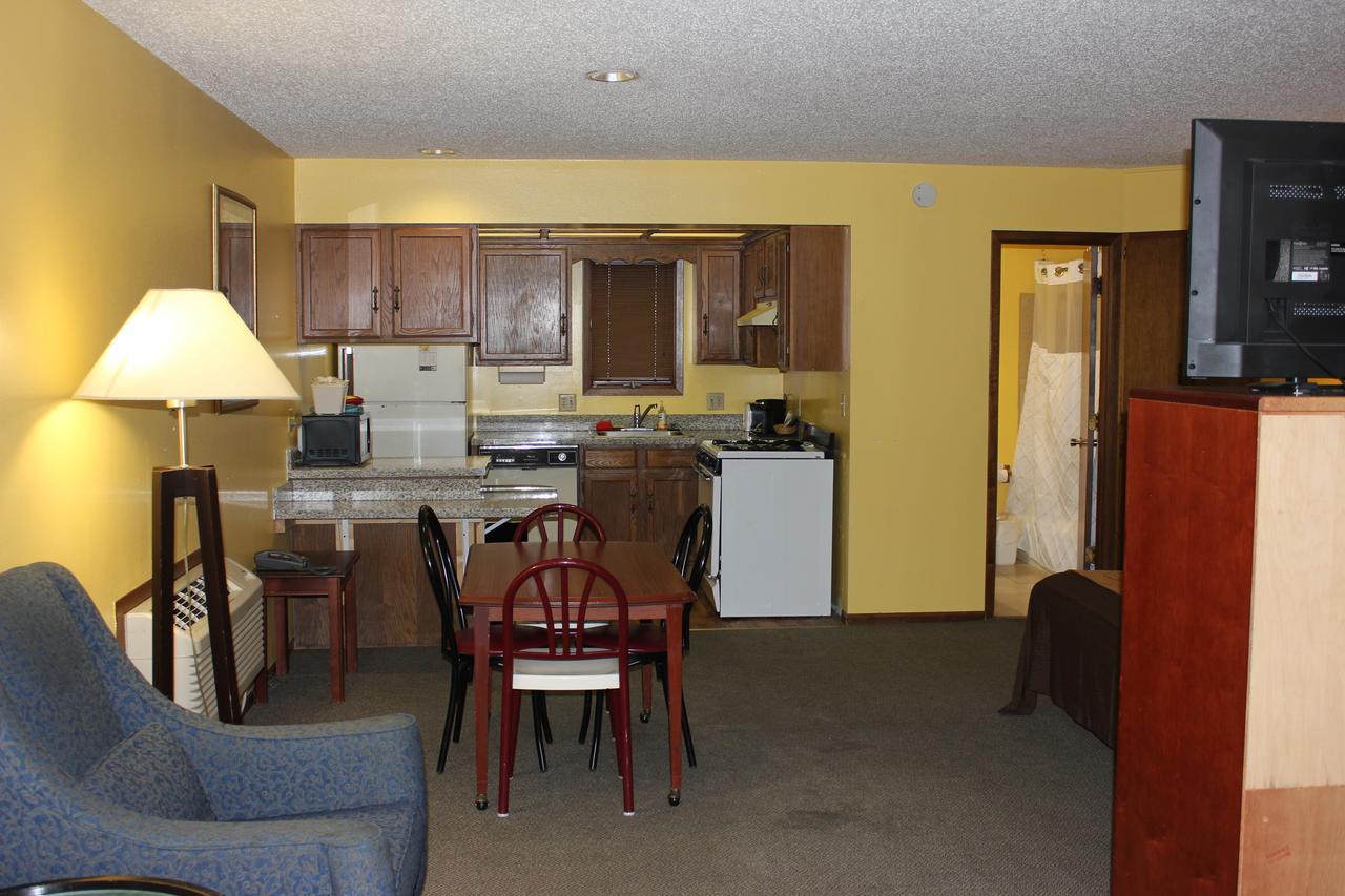 Econo Lodge Oskaloosa Exterior photo